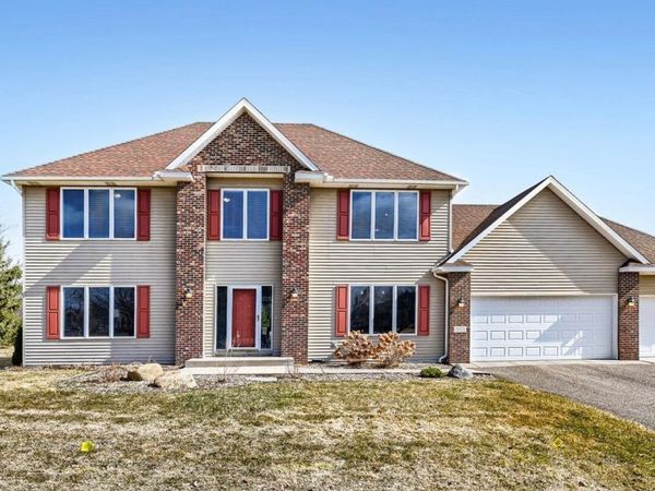 2823 Lisbon Avenue N, Lake Elmo, MN 55042