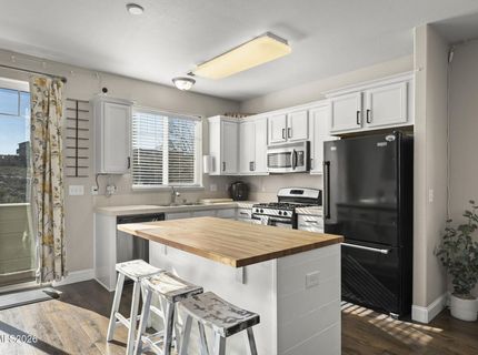 4660 Ciarra Kennedy Lane, Reno, NV 89503 Photo