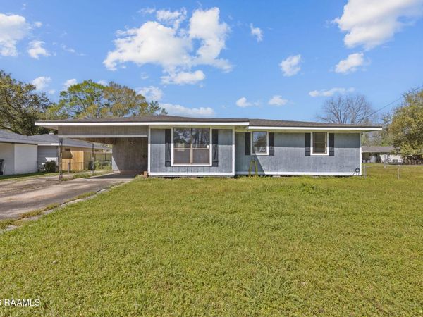 1405 Sycamore Street , New Iberia, LA 70560