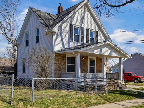 818 10th Ave SW , Cedar Rapids, IA 52404