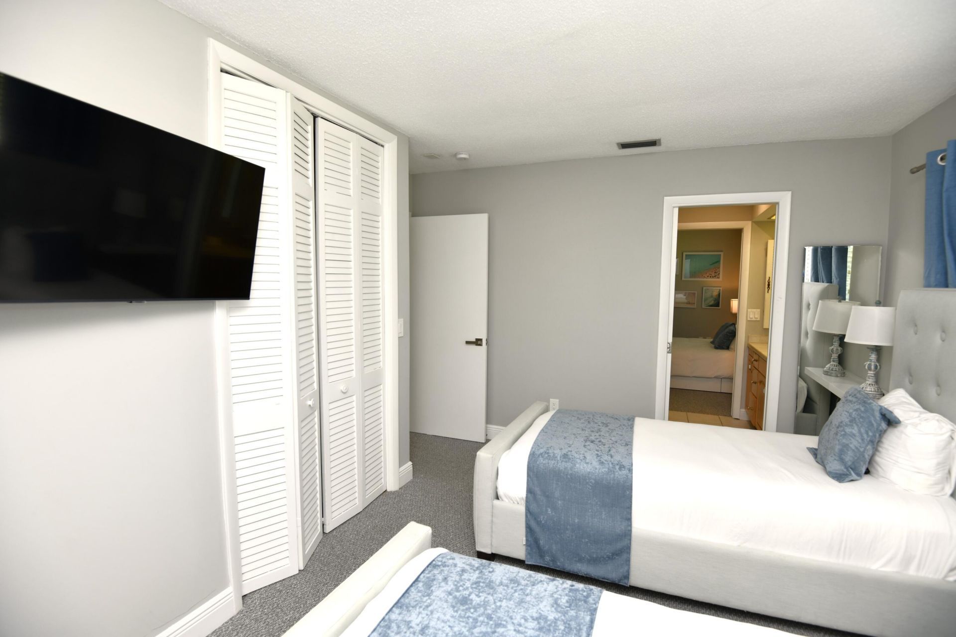 336 Tacoma Lane, West Palm Beach, FL 33404 Photo