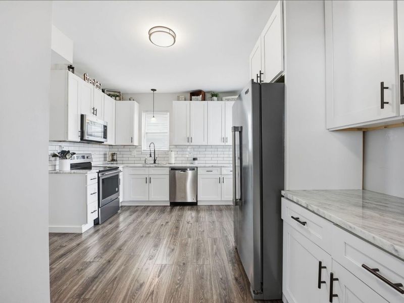 113 S Park Drive , Baltimore, OH 43105 Photo 12