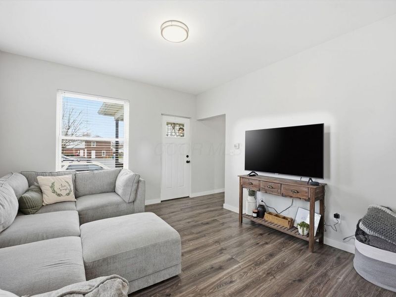 113 S Park Drive , Baltimore, OH 43105 Photo 4