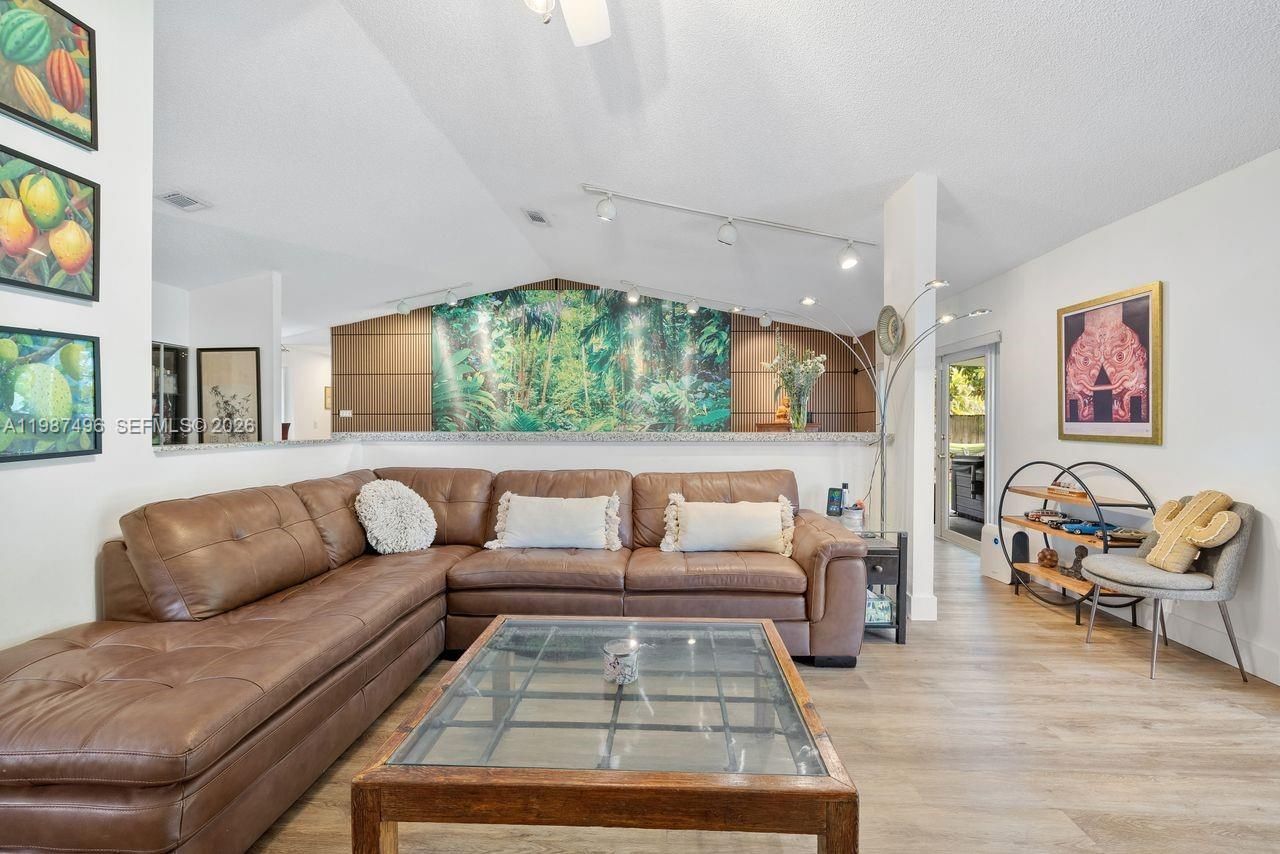 12825 SW 116th St , Miami, FL 33186 Photo