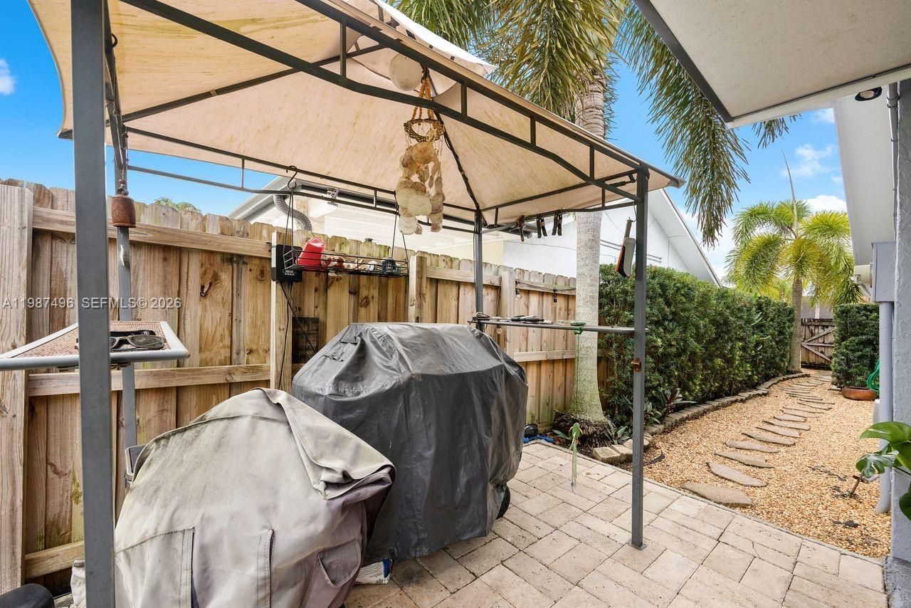 12825 SW 116th St , Miami, FL 33186 Photo