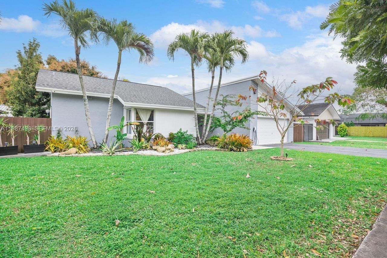 12825 SW 116th St , Miami, FL 33186 Photo