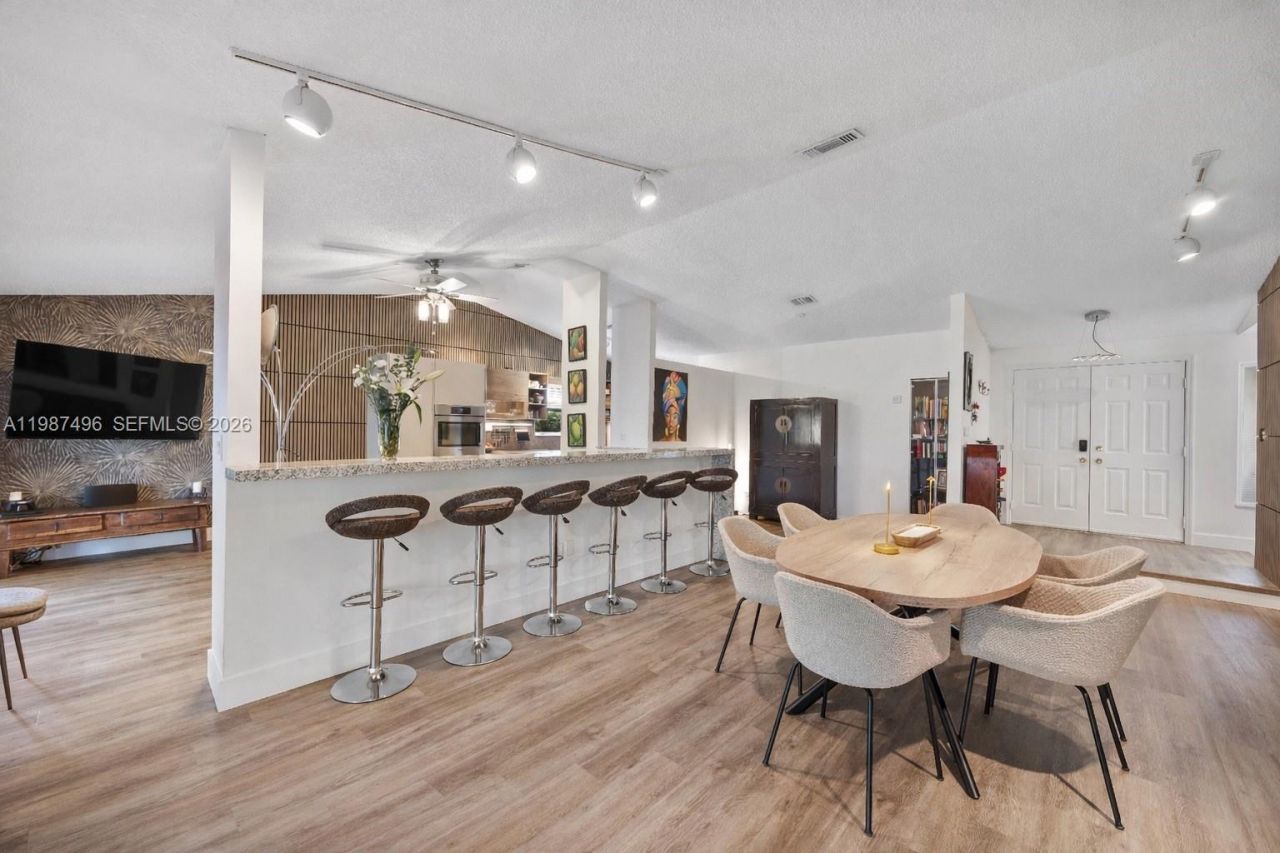 12825 SW 116th St , Miami, FL 33186 Photo