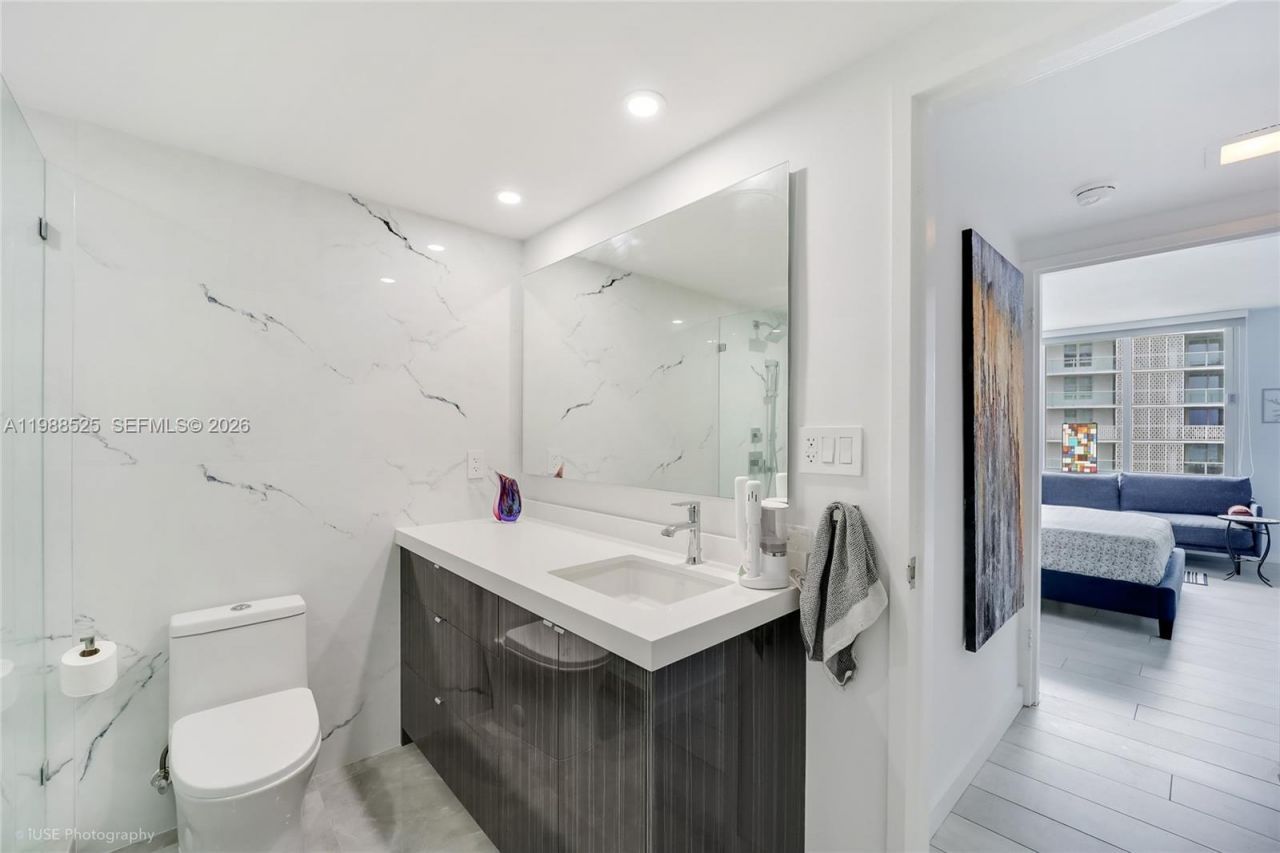 1000 West Ave, Unit 727, Miami Beach, FL 33139 Photo