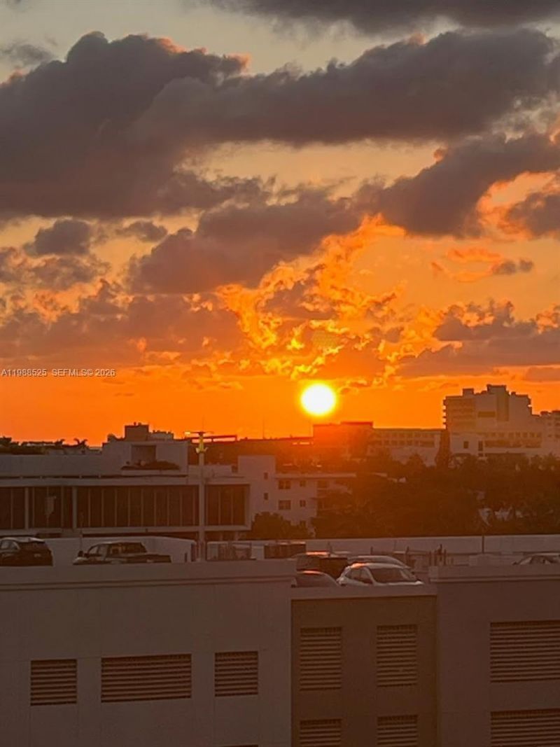 1000 West Ave, Unit 727, Miami Beach, FL 33139 Photo