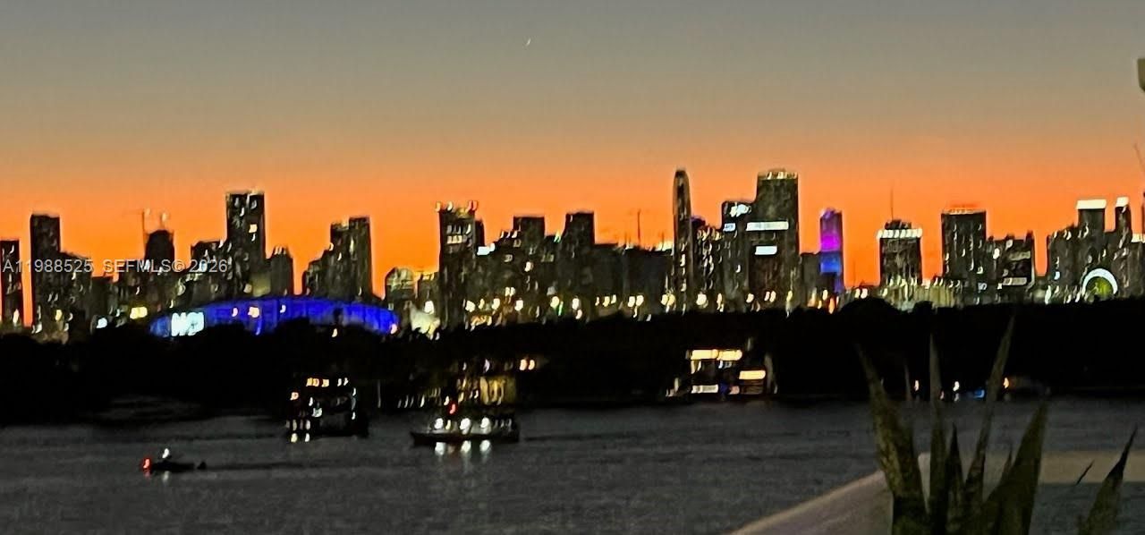 1000 West Ave, Unit 727, Miami Beach, FL 33139 Photo