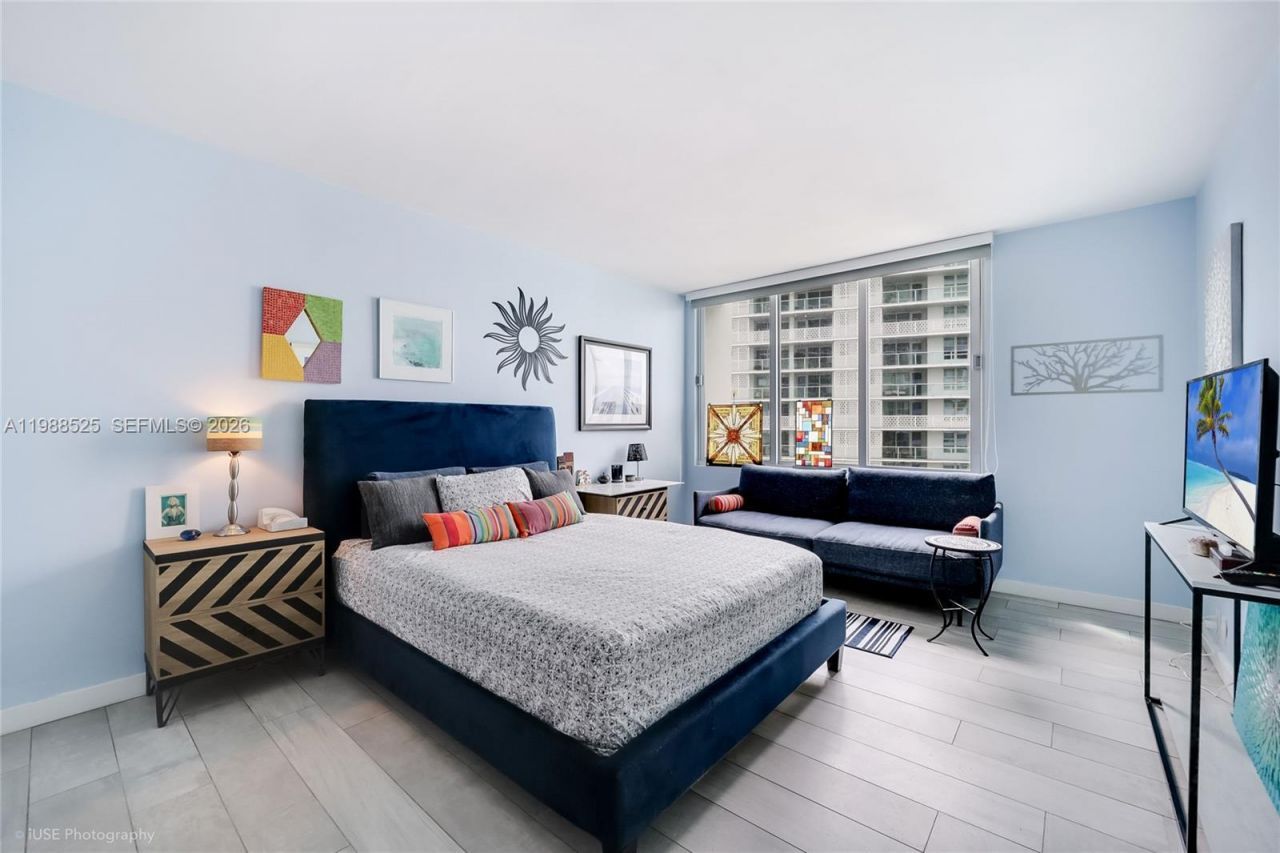 1000 West Ave, Unit 727, Miami Beach, FL 33139 Photo