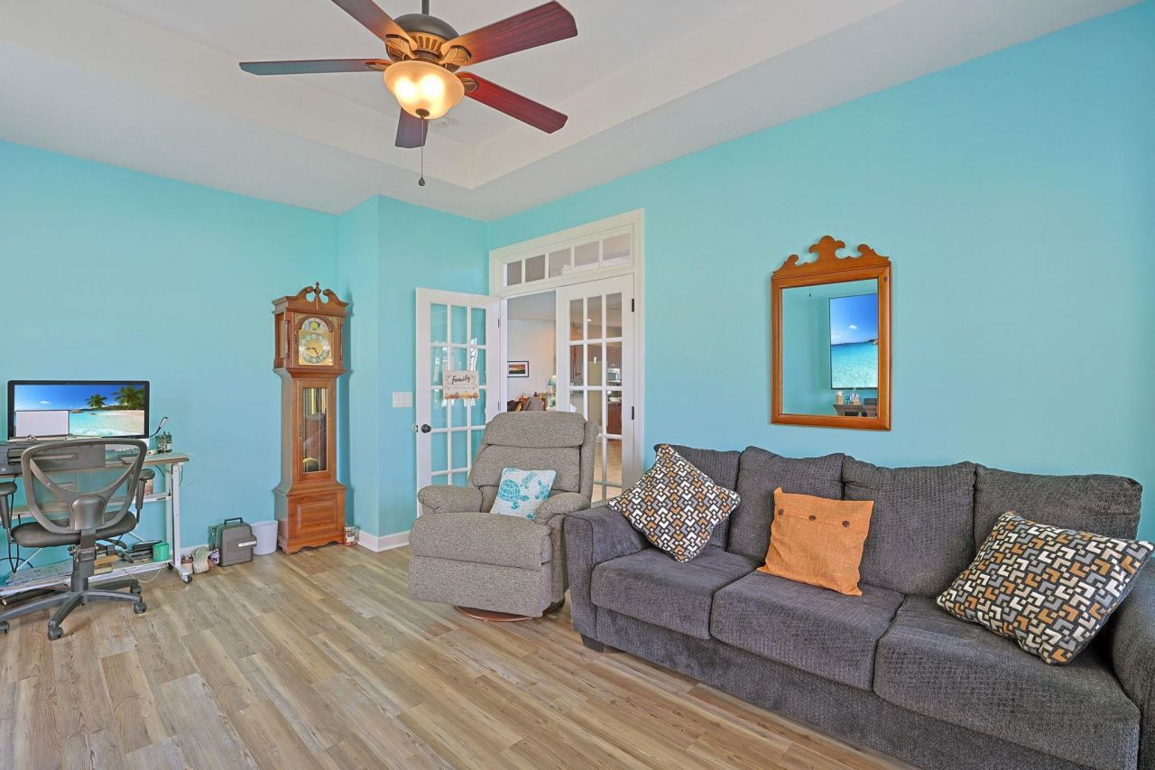 604 Merton Ct. Photo 14