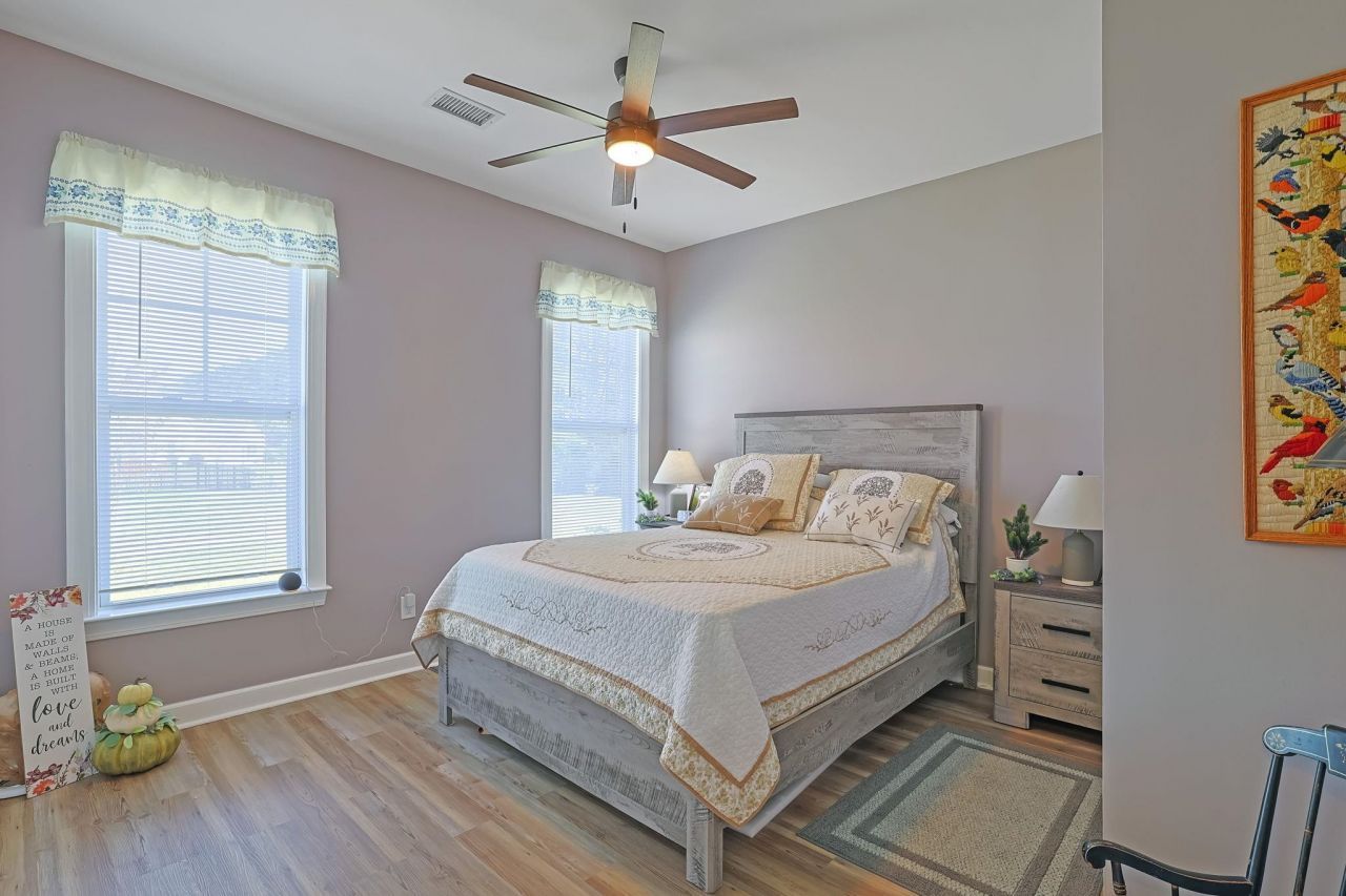 604 Merton Ct. Photo 25