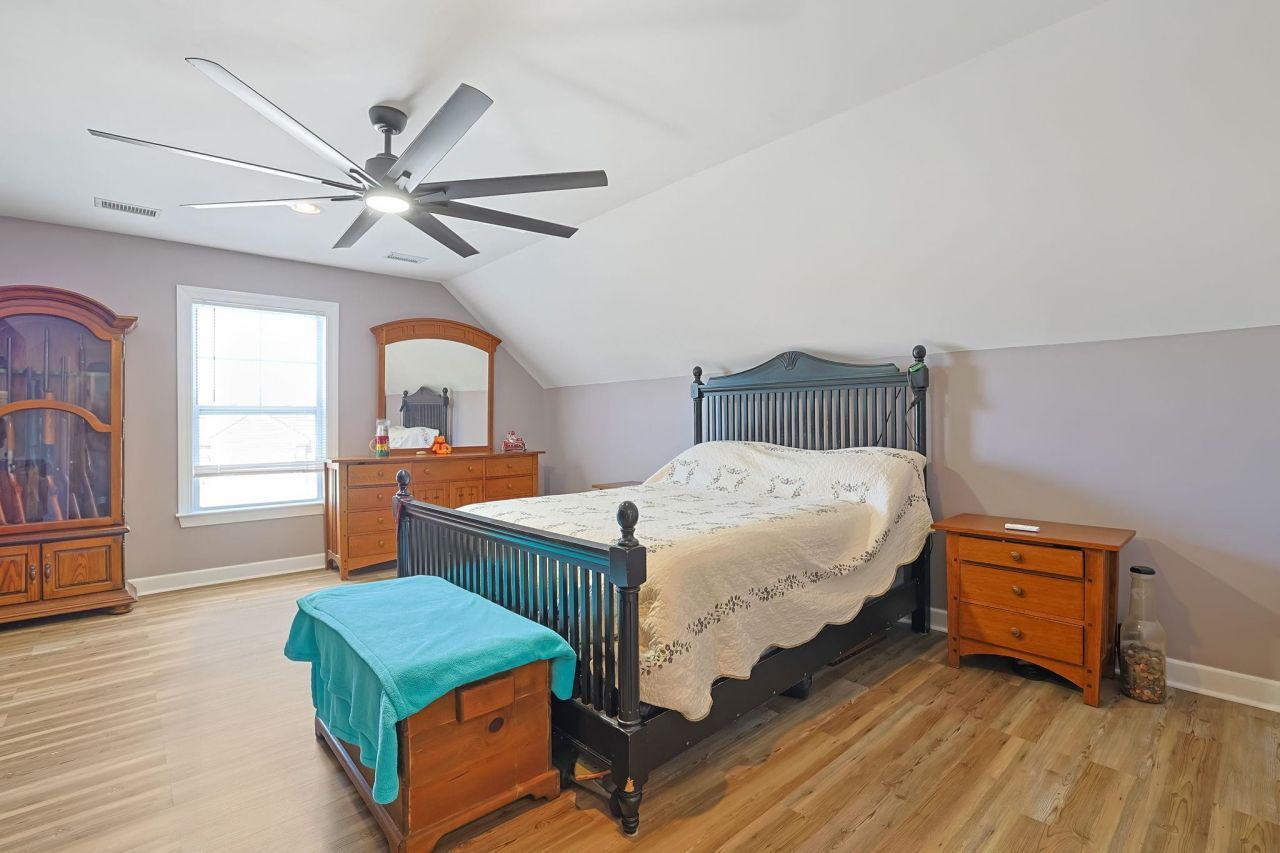 604 Merton Ct. Photo 28