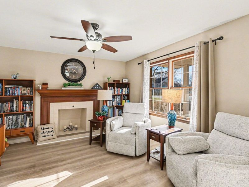 8182 N Dilcrest Circle, Florence, KY 41042 Photo 2