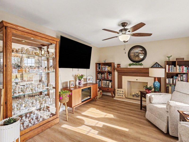 8182 N Dilcrest Circle, Florence, KY 41042 Photo 3