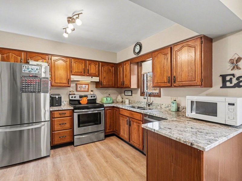 8182 N Dilcrest Circle, Florence, KY 41042 Photo 7