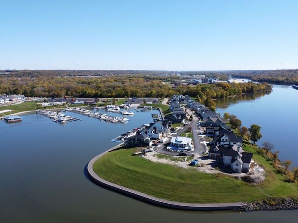 326 Leeward Way, Ottawa, IL 61350