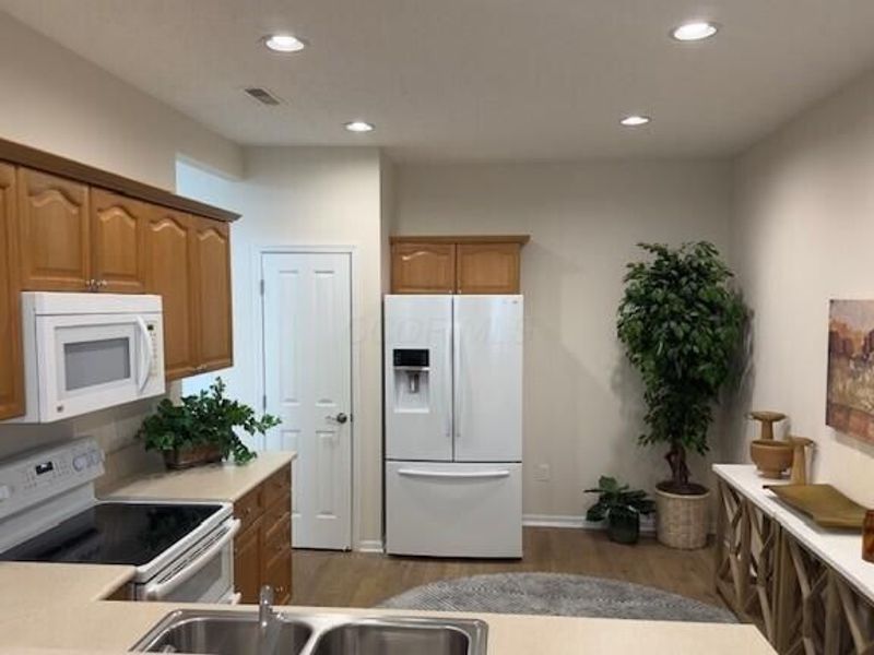 4262 Bridgelane Place, Unit 27, New Albany, OH 43054 Photo 7