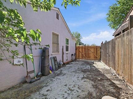 5317 49th St, Sacramento, CA 95820 Photo