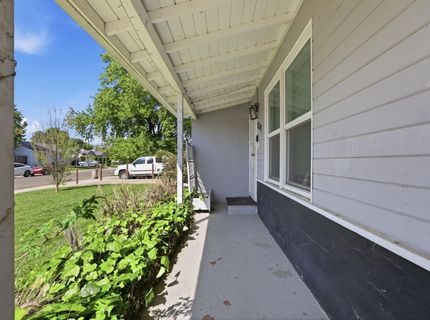 5317 49th St, Sacramento, CA 95820 Photo