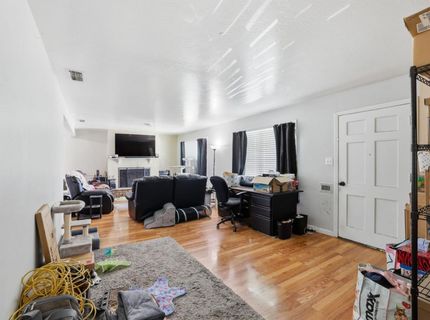 5317 49th St, Sacramento, CA 95820 Photo