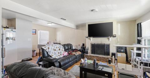 5317 49th St, Sacramento, CA 95820 Photo