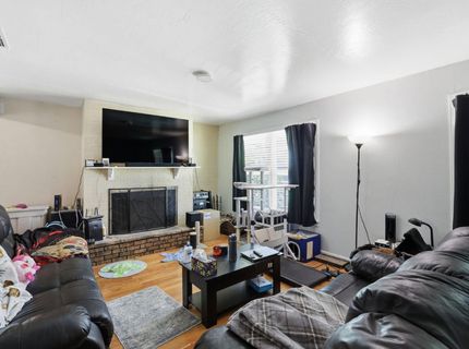 5317 49th St, Sacramento, CA 95820 Photo