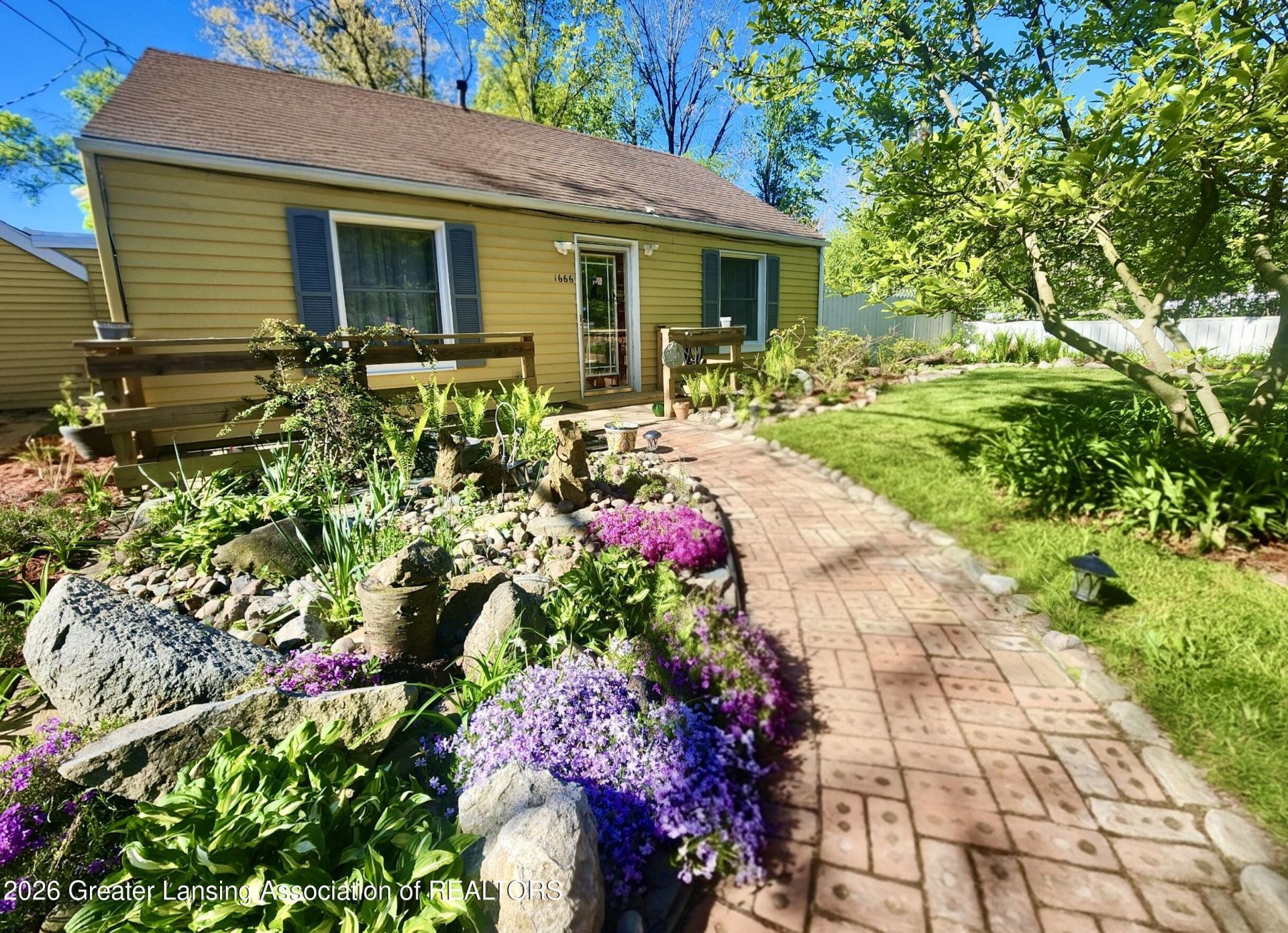 1666 Mount Vernon Avenue, East Lansing, MI 48823 Main Photo