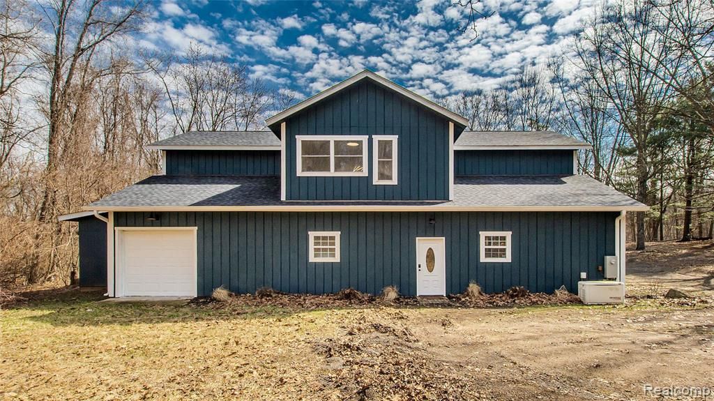 7841 Teahen Road, Hamburg Township, MI 48116 Main Photo