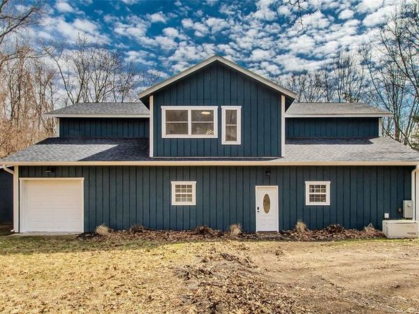 7841 Teahen Road, Hamburg Twp, MI 48116