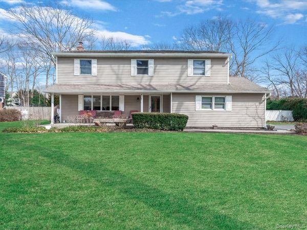 29 Sunhill Road , Nesconset, NY 11767