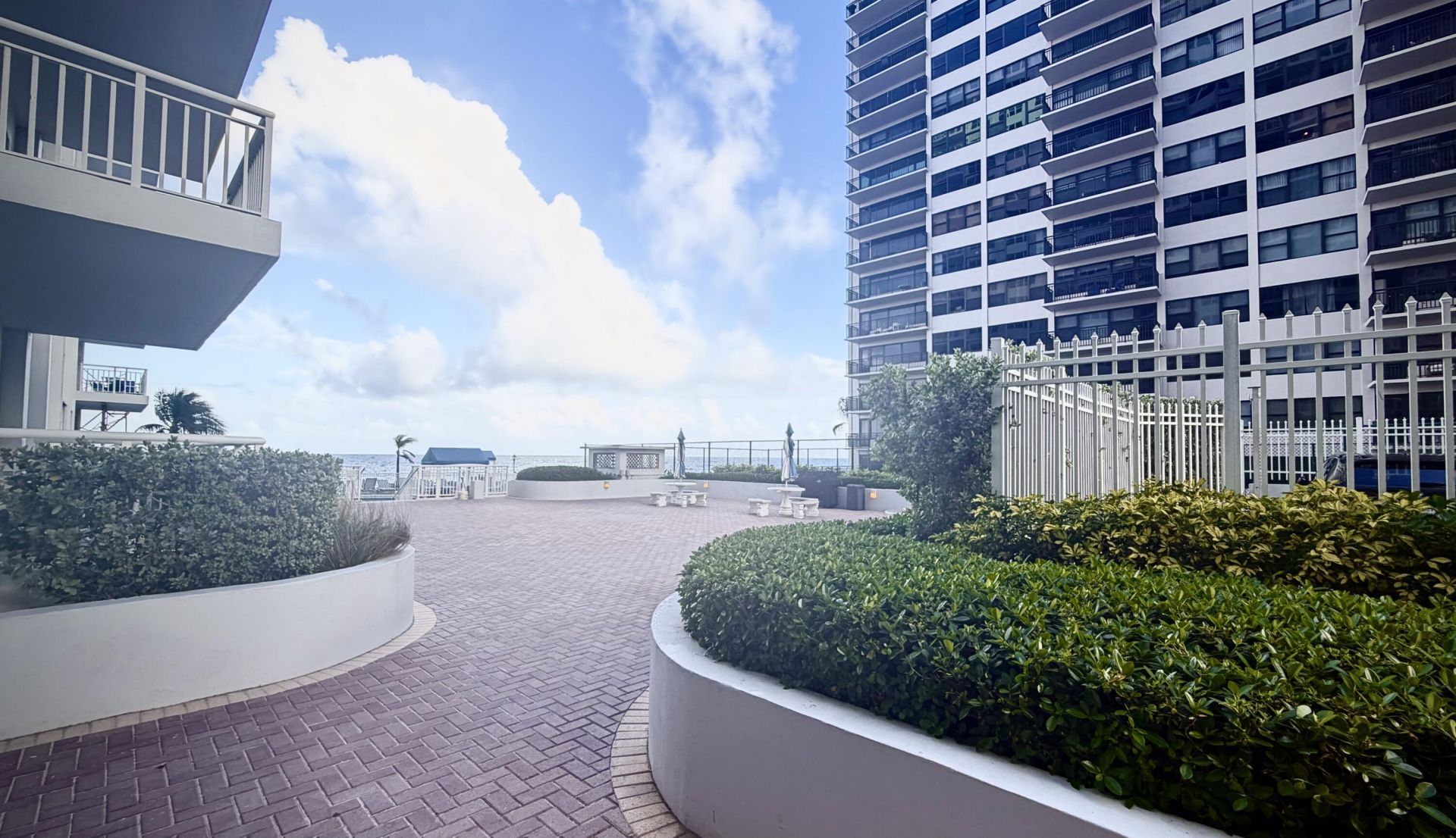 3850 Galt Ocean Drive, Unit 210, Fort Lauderdale, FL 33308 Photo