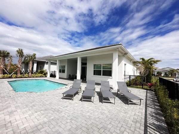 10027 Timber Crk Way, Palm Beach Gardens, FL 33412