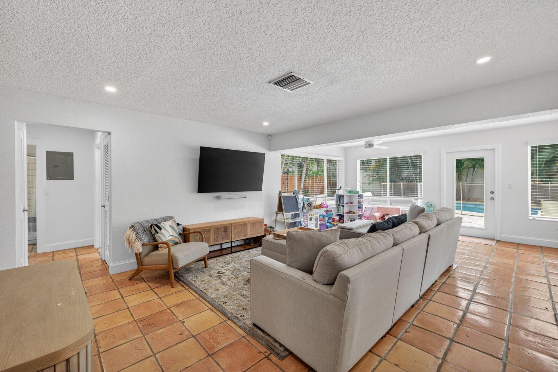 3030 SW 23rd Street, Fort Lauderdale, FL 33312 Photo