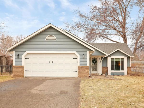 9130 91st Street S, Cottage Grove, MN 55016