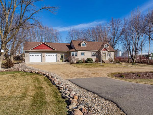 28674 810th Avenue, Hollandale, MN 56045