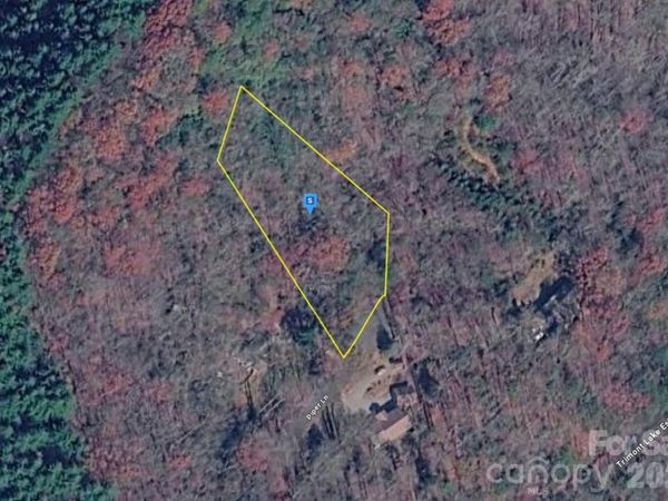 104 Piper Lane , Franklin, NC 28734