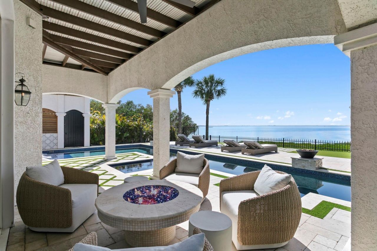 3915 Snapper Pointe Drive, Tampa, FL 33611 Photo