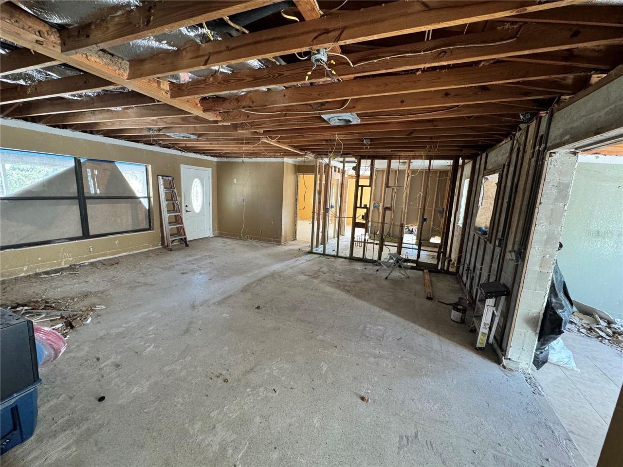 651 69th Avenue S, Saint Petersburg, FL 33705 Photo