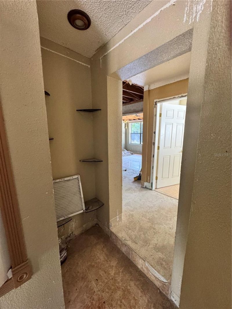 651 69th Avenue S, Saint Petersburg, FL 33705 Photo