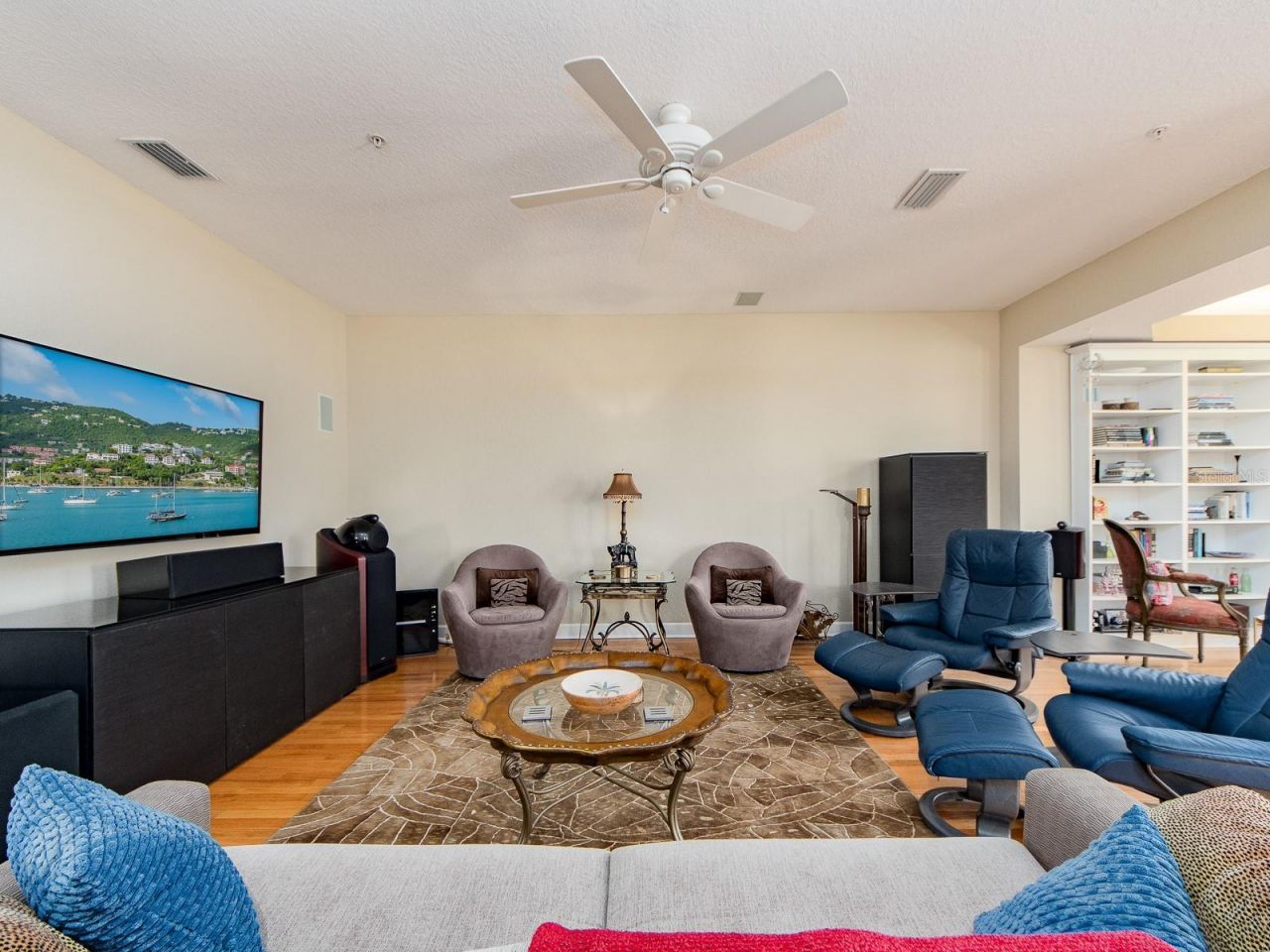 139 Yacht Club Circle, North Redington Beach, FL 33708 Photo