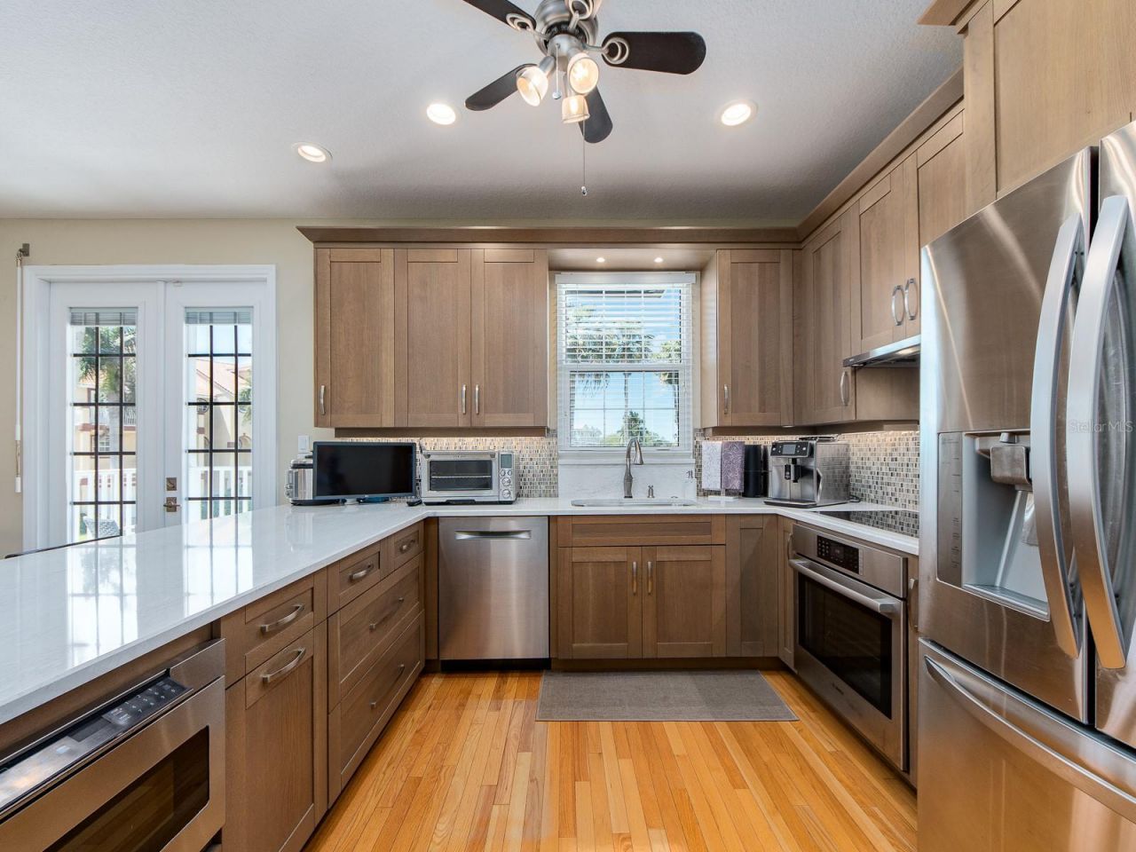 139 Yacht Club Circle, North Redington Beach, FL 33708 Photo