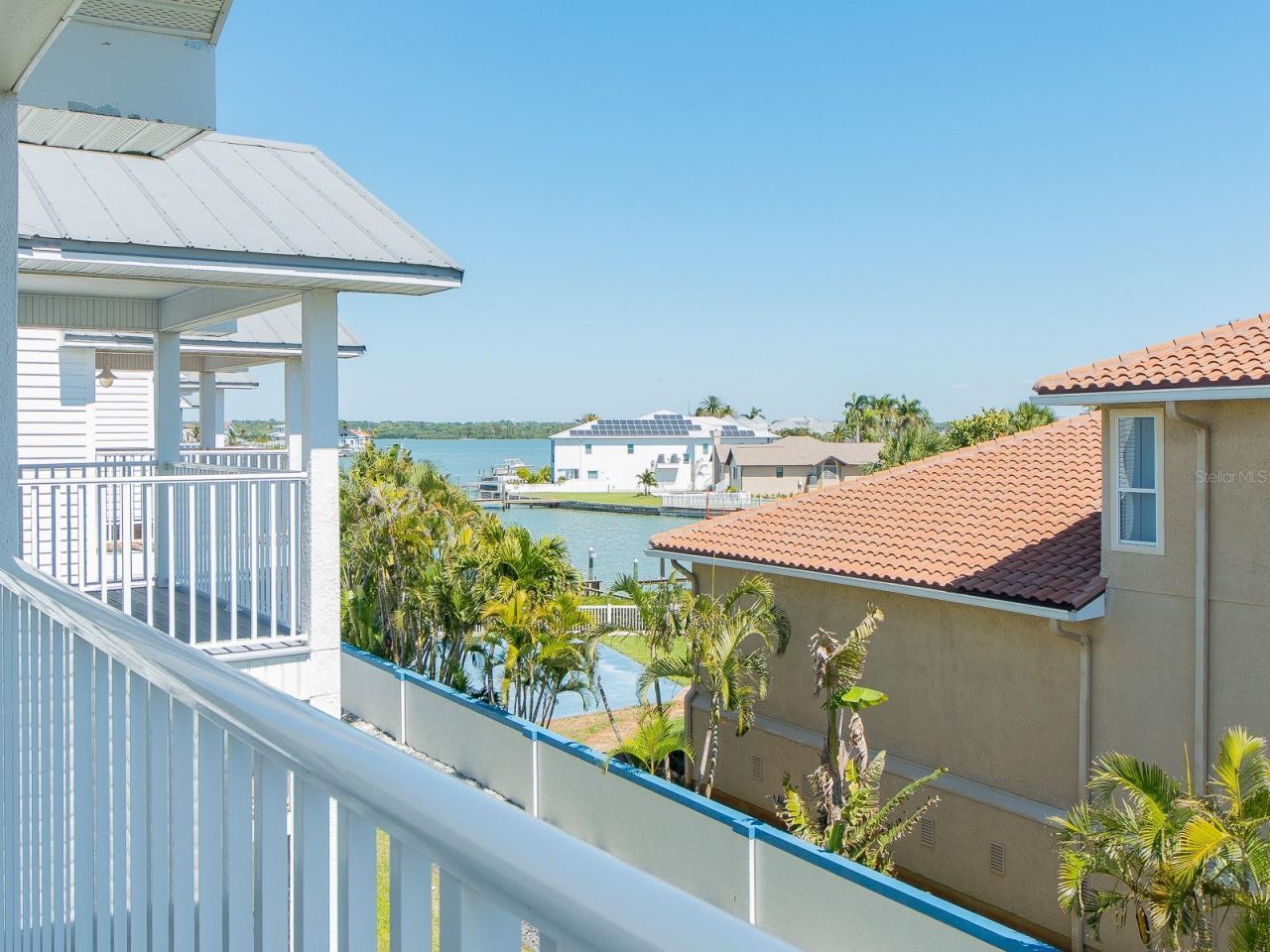 139 Yacht Club Circle, North Redington Beach, FL 33708 Photo