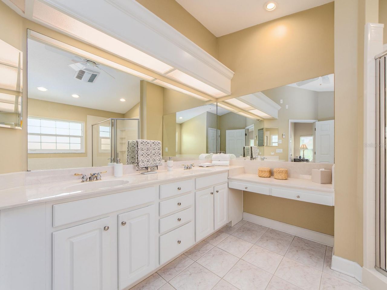 139 Yacht Club Circle, North Redington Beach, FL 33708 Photo