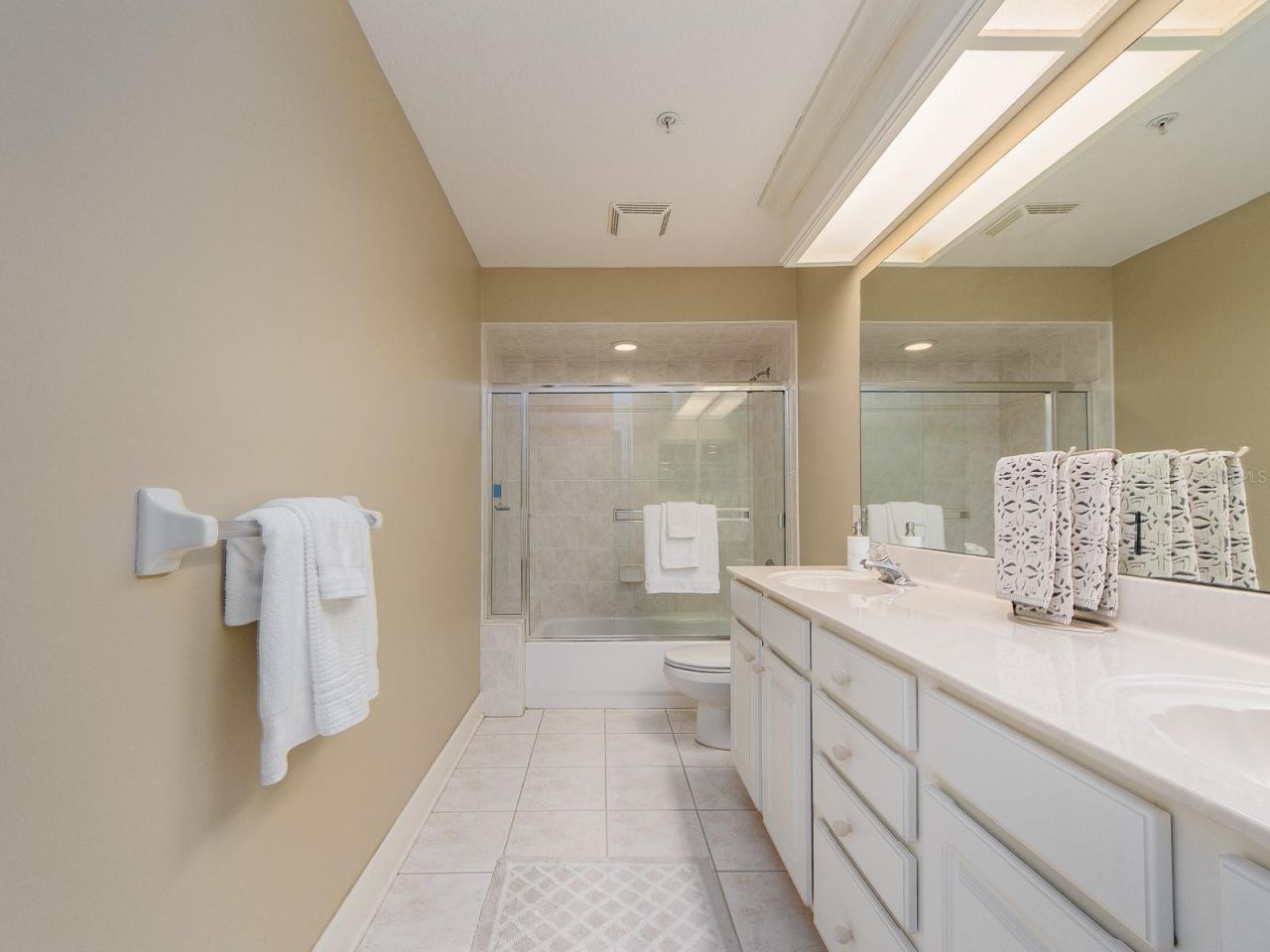 139 Yacht Club Circle, North Redington Beach, FL 33708 Photo