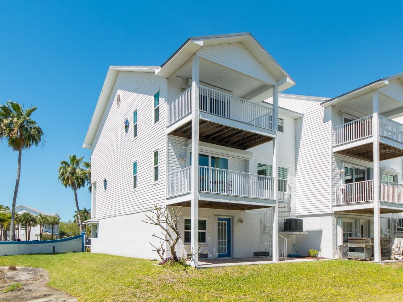139 Yacht Club Circle, North Redington Beach, FL 33708 Photo