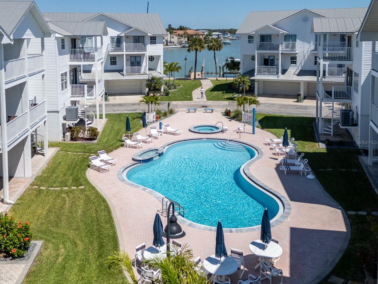 139 Yacht Club Circle, North Redington Beach, FL 33708 Photo