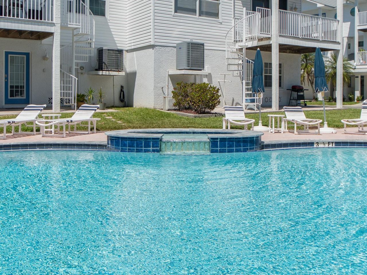 139 Yacht Club Circle, North Redington Beach, FL 33708 Photo