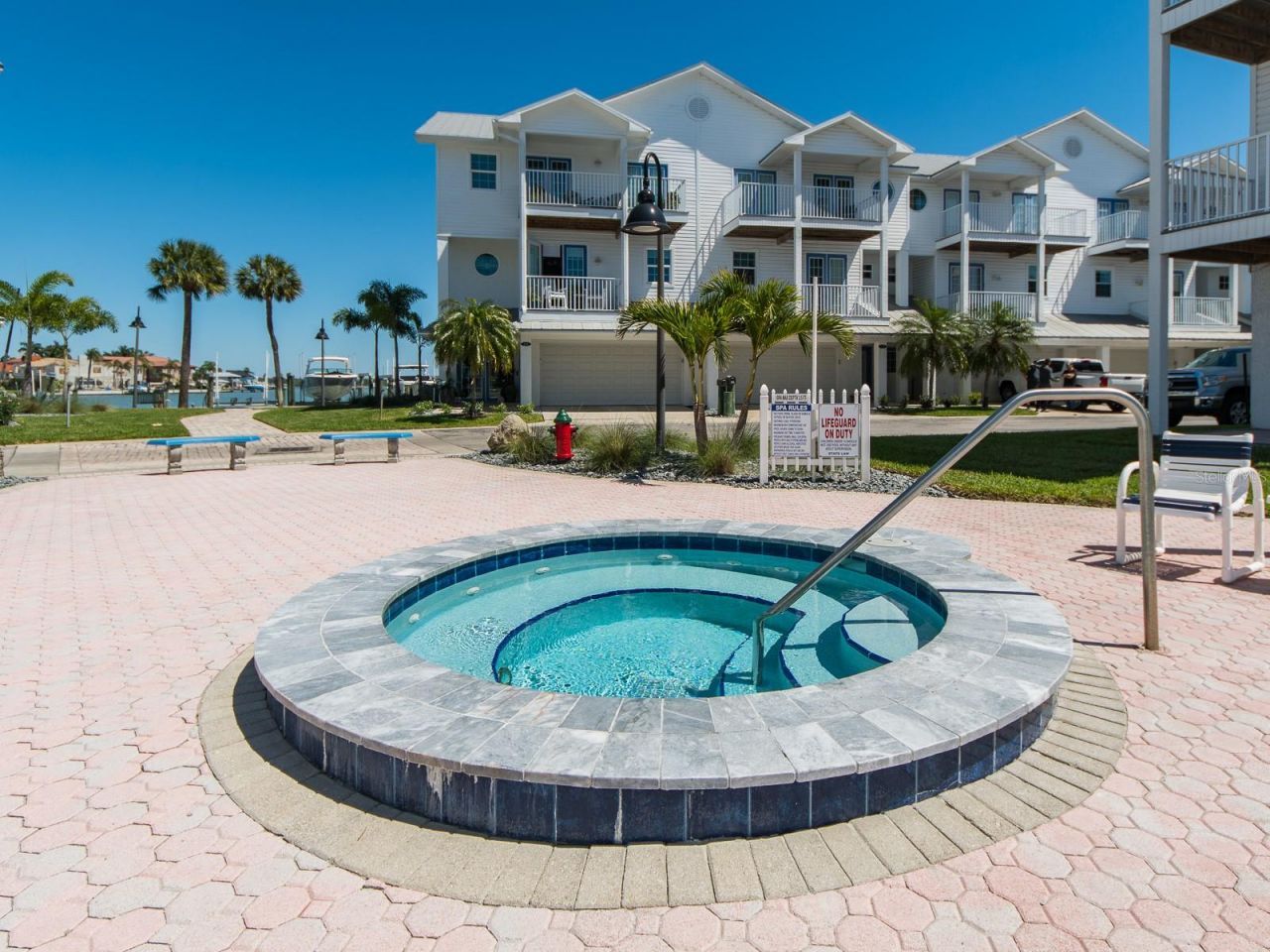 139 Yacht Club Circle, North Redington Beach, FL 33708 Photo